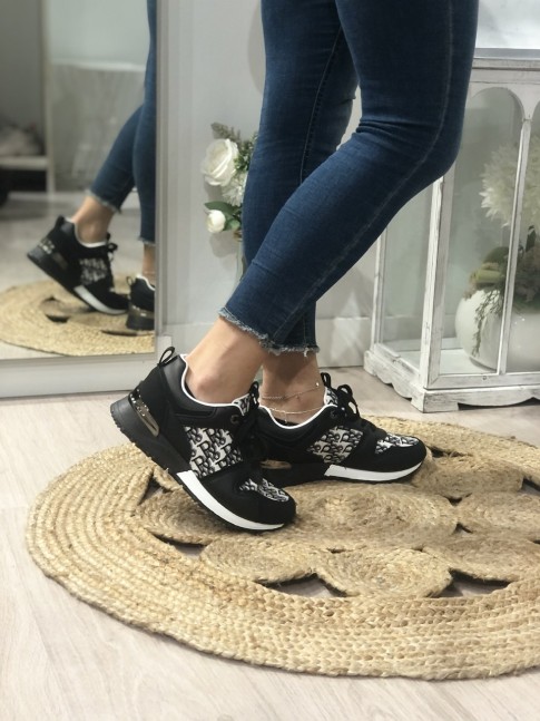 SNEAKER VANIA
